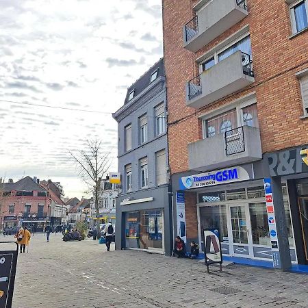 Magnifique T3 Avec Balcon Au Pied Du Metro Colbert Apartment Tourcoing Luaran gambar