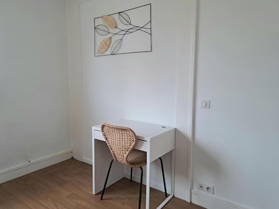 Magnifique T3 Avec Balcon Au Pied Du Metro Colbert Apartment Tourcoing Luaran gambar