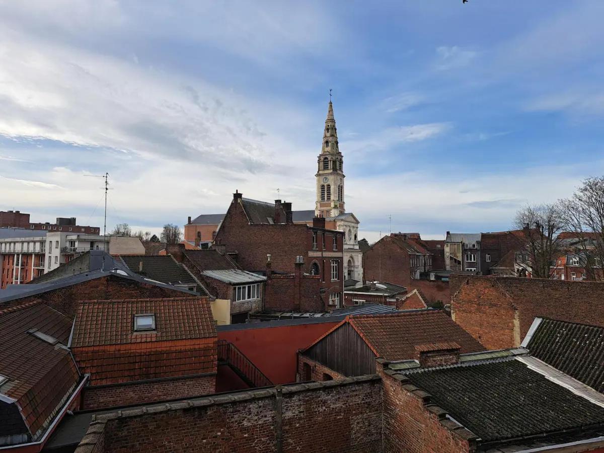 Magnifique T3 Avec Balcon Au Pied Du Metro Colbert Apartment Tourcoing Luaran gambar